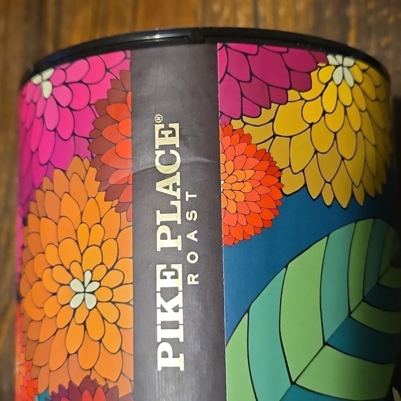 Starbucks + Jessie & Katey Paper Coffee Container - Picture 4 of 9